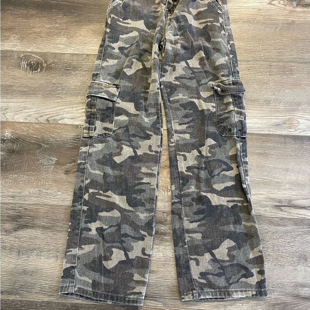 Adika Gray and Black Straight Leg Pants good condition size XS